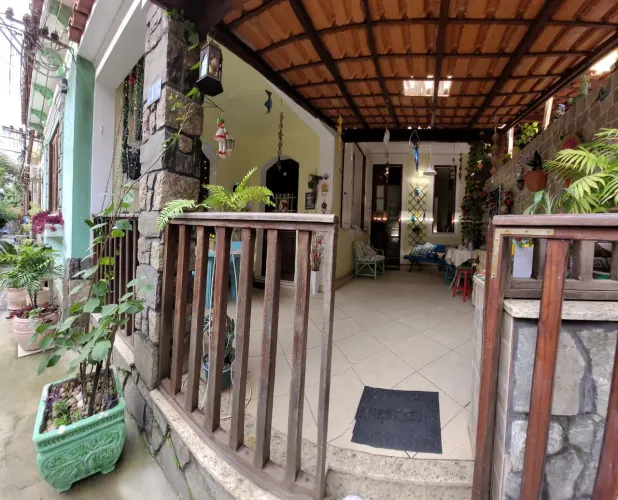 Suíte Mobiliada na Glória - Vila <br>? Suíte mobiliada em vila residencial - Glória, RJ