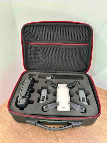 DRONE SPARK COMBO INCLUI 3 BATERIAS FLY MORE 