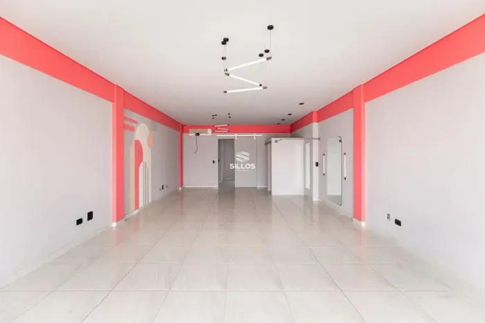 Loja com 72,18 m² para alugar no Fazendinha em Curitiba