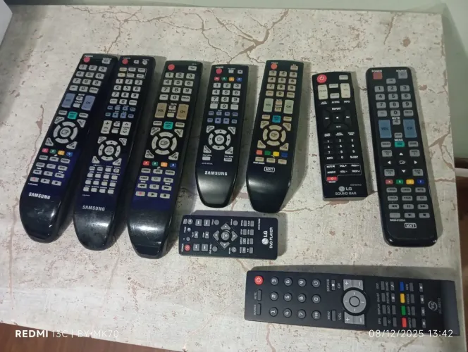 Controles remotos TVs