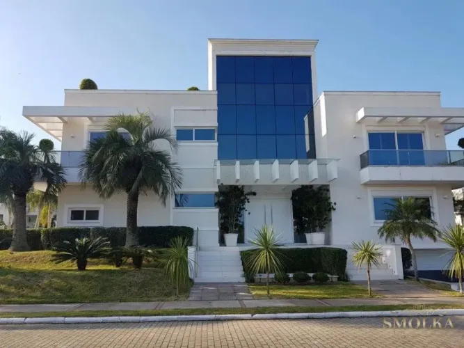 Mansão em condomínio fechado em Jurerê internacional