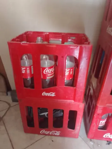 Caixa de coca retornável 2lt
