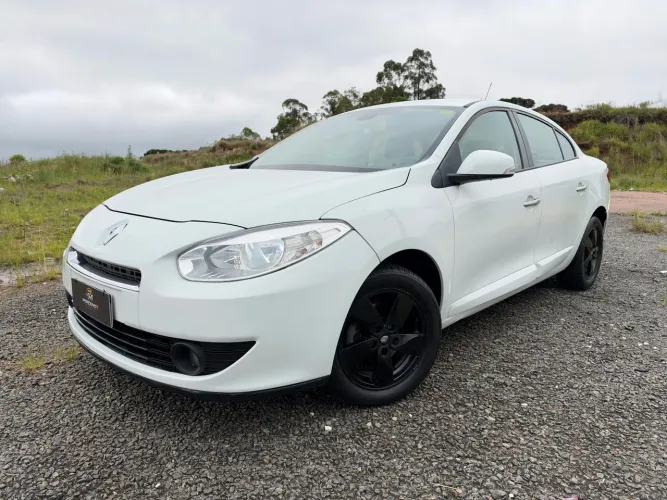 Renault Fluence Sed. Dynamique 2.0 16V Flex Aut. 2014