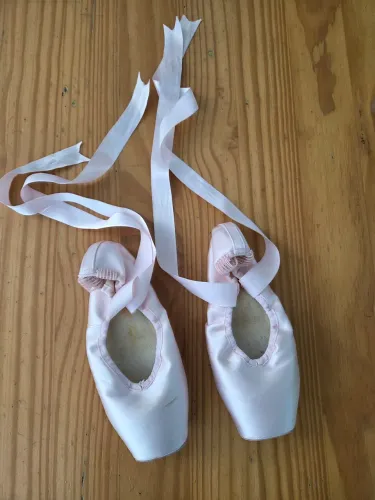 Sapatilha de Ponta Ballet Rosa So Dança BR 32