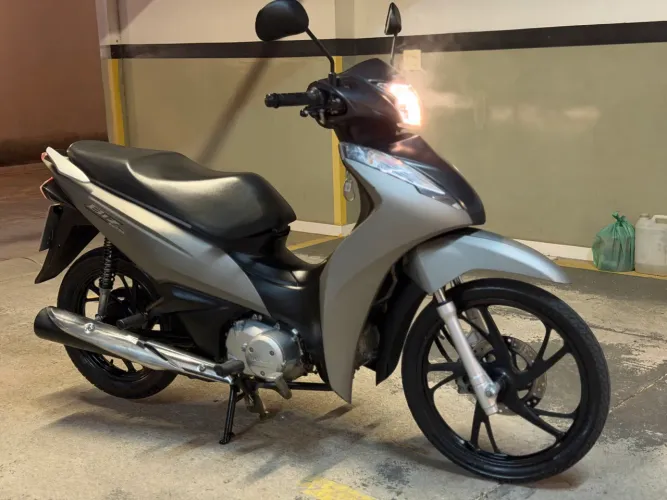 Honda biz 125 ano 2024 apenas 7000km