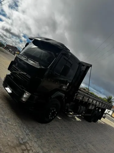 Caminhão Volvo VM 260