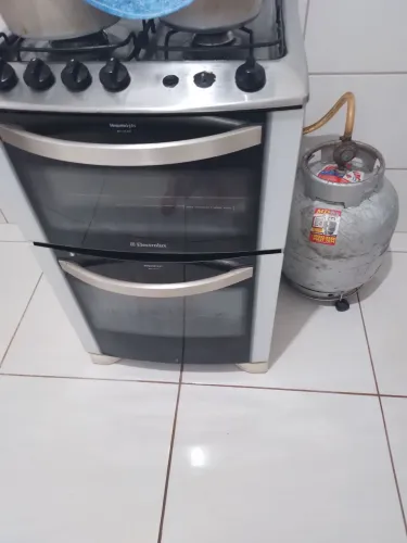 Fogão 4 bocas 2 fornos