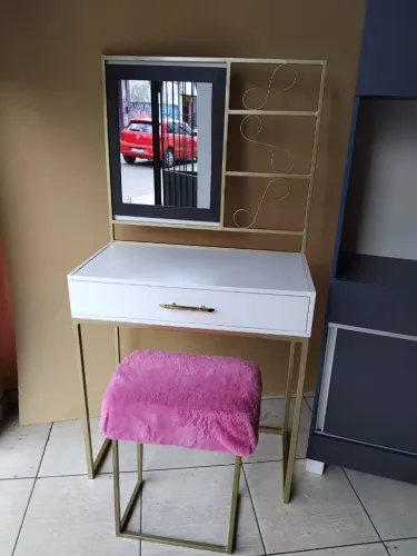 Produtos em MDF e móveis industriais 