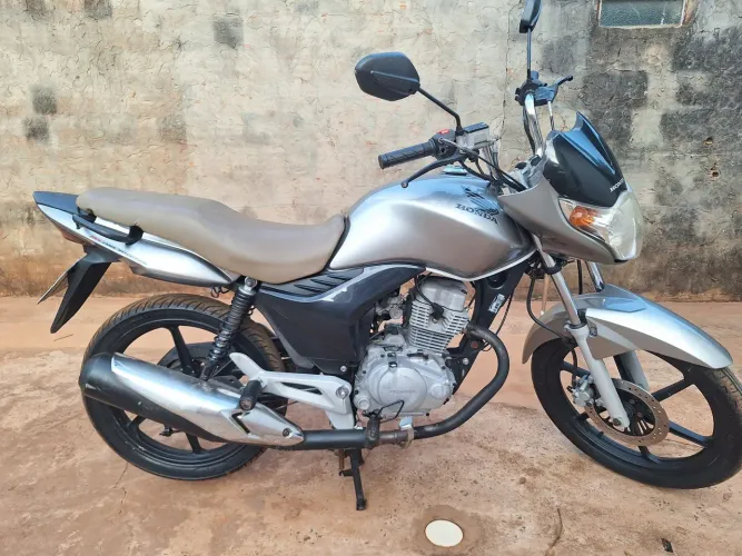 Moto , 150 titan mix , 2010