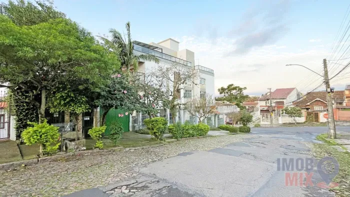 "Casa da Árvore, Porto Alegre": Charme e Exclusividade em Lofts Temáticos no Bairro Santo