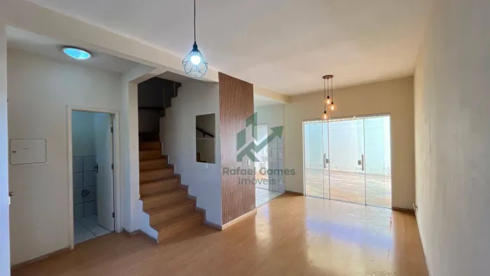 Casa com 3 dormitórios para alugar, 118 m² por R$ 2.584,00/mês - Jardim Pissinatti - Mogi 