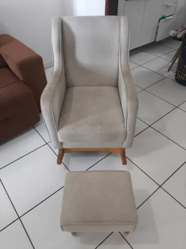 Poltrona descanso balanço + puff bege