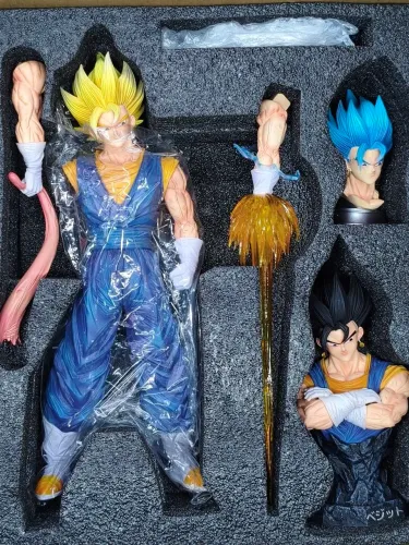 Estátua de 32cm em alta qualidade Vegetto