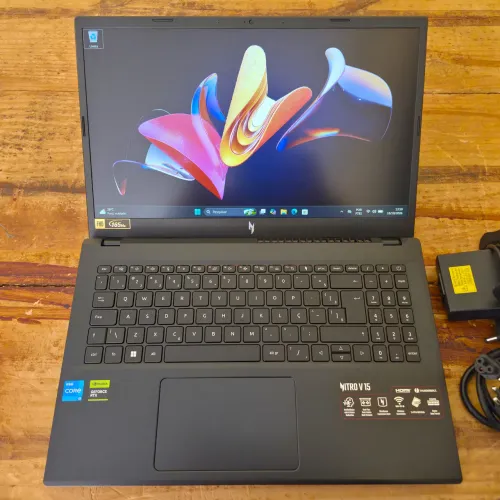 Notebook Gamer Acer Nitro V15 i5 13420H RTX 3050 8GB DDR5 SSD 512GB 165Hz Garantia Acer