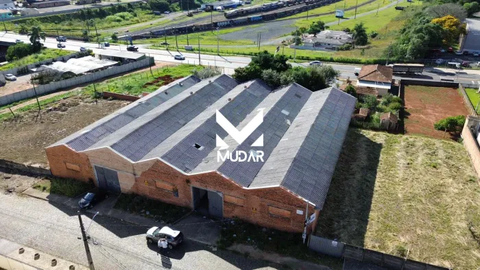 Barracão comercial com area de 1.249 m2 ao lado UEPG Uvaranas