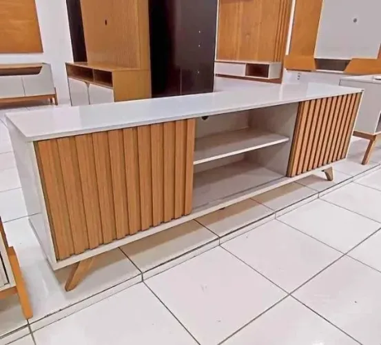 Rack Com Detalhe Ripado 2 Metros de Largura