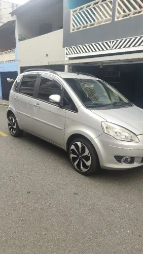 Fiat Idea Attractive 1.4 Fire Flex 8V 5P 2012