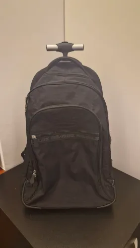 Mochila de rodinha Paul Frank Sestini preta