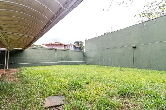 Próximo ao Colégio Vera Cruz