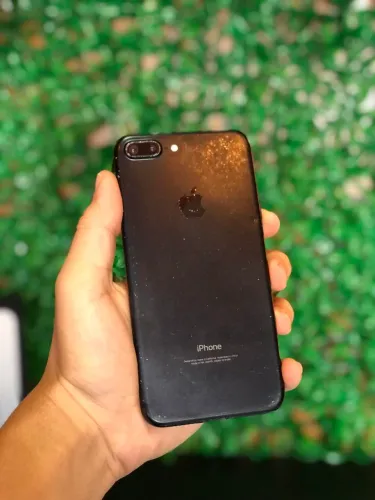 IPhone 7 plus 32gb leia o anúncio