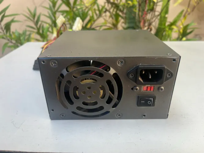 Fonte de alimentação ATX 450W para Computador ou para Som Automotivo