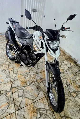 YAMAHA CROSSER 2021/2022