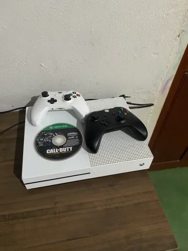 Xbox one s 1 terá mas controles e call of duty