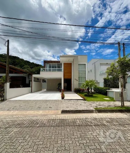 Casa com 4 dormitórios à venda, 242 m² por R$ 2.950.000,00 - Massaguaçu - Caraguatatuba/SP
