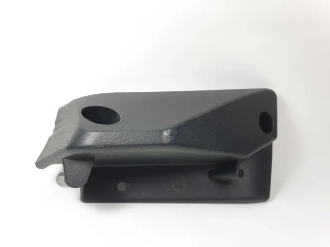 Suporte Do Tampão Porta Malas Esquerdo Grand Caravan 96/2000 Preto