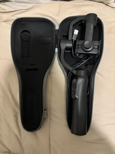 Gimbal Estabilizador de Celular Zhiyun Smooth - Estado de Novo, Completo na Caixa!