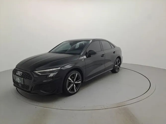 Audi A3 Sed. Perform. Black 2.0 TFSI S-tronic 2024