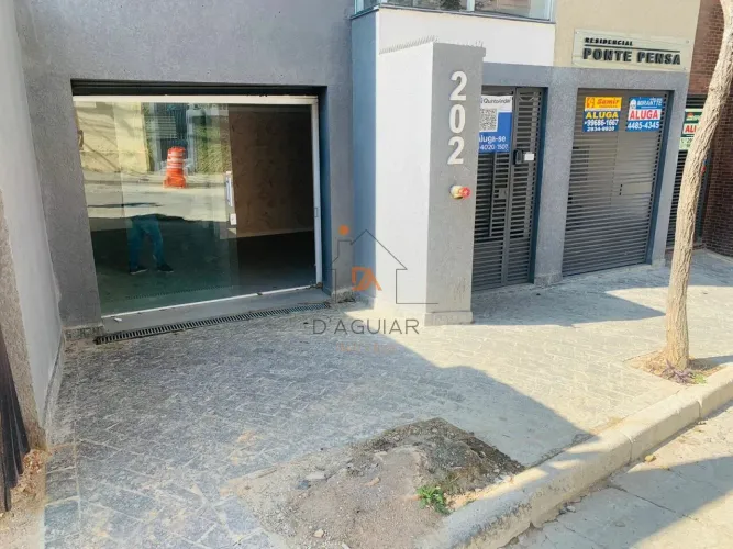 Loja para Alugar na Parada Inglesa com 42 m² de Área Útil disponíveis.