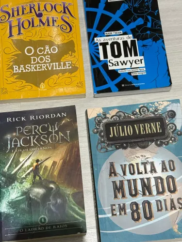 Kit com 9 livros 