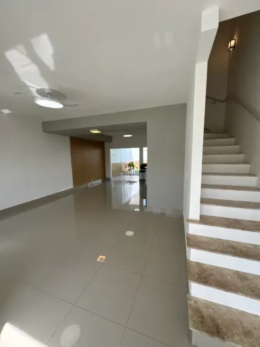 casa para locação em condominio fechado 3 dormitorios - Villaggio Flores Taubaté- SP