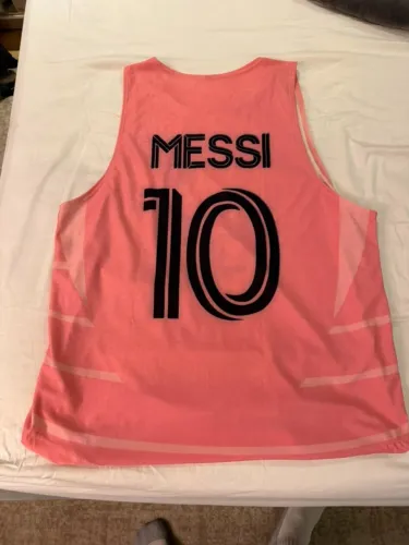 Regata temática do Inter Miami, inspirada em Lionel Messi nº 10.