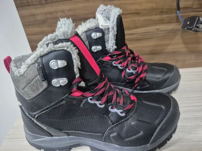 Bota de trilha na neve impermeável quechua feminina