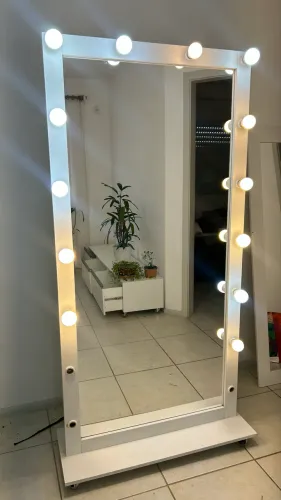 Espelho camarim com rodas