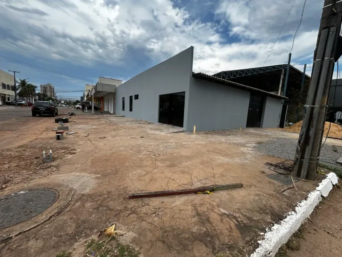 Lote Comercial na NE 04 na 104 norte de 345 m2 de esquina