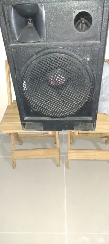 Vendo uma de som de 15 polegadas mais uma corneta mais um tuiter