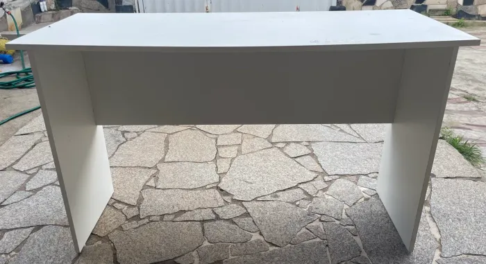 Mesa para computador em MDF