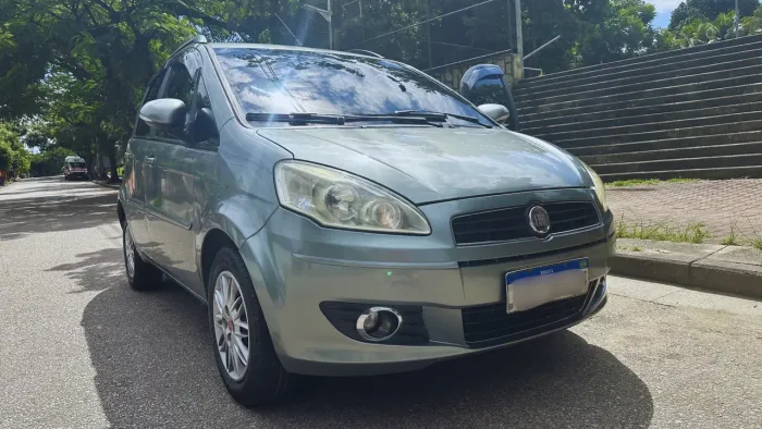 Fiat Idea Attractive 1.4 Fire Flex 8V 5P 2013