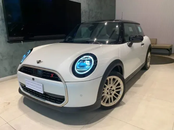 Mini Cooper S 2.0 Turbo 16V 3P Aut. 2025