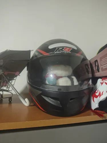CAPACETE