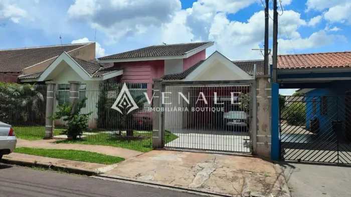 Casa à venda em Maringá, Vila Marumby, com 3 suítes, com 220 m²