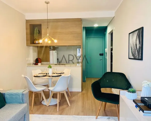 Apartamento à venda no Edifício Sky no Bigorrilho ARYA1
