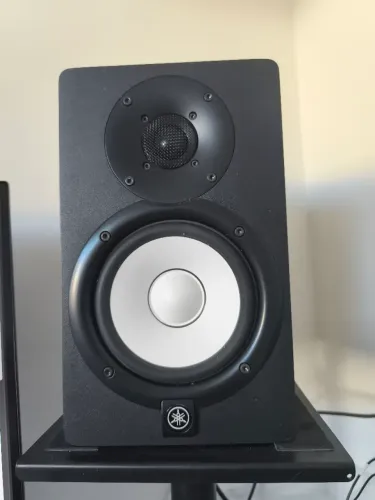 Monitores de referência Yamaha HS5