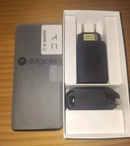 Moto Edge 60 Fusion 16 RAM / 512 MEMÓRIA