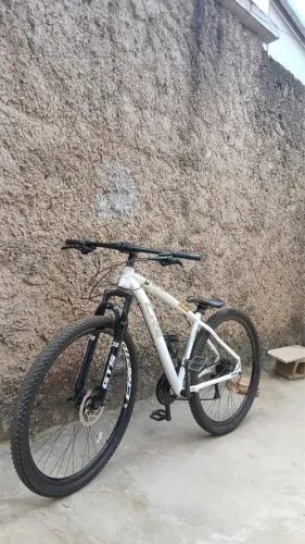 Bicicleta GTs m5