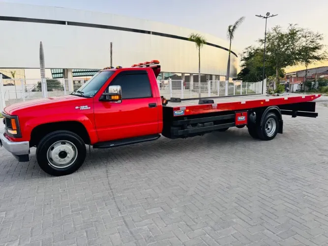 Vendo ou troco por caminhão maior e volta a diferença