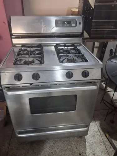 Fogão com forno industrial 